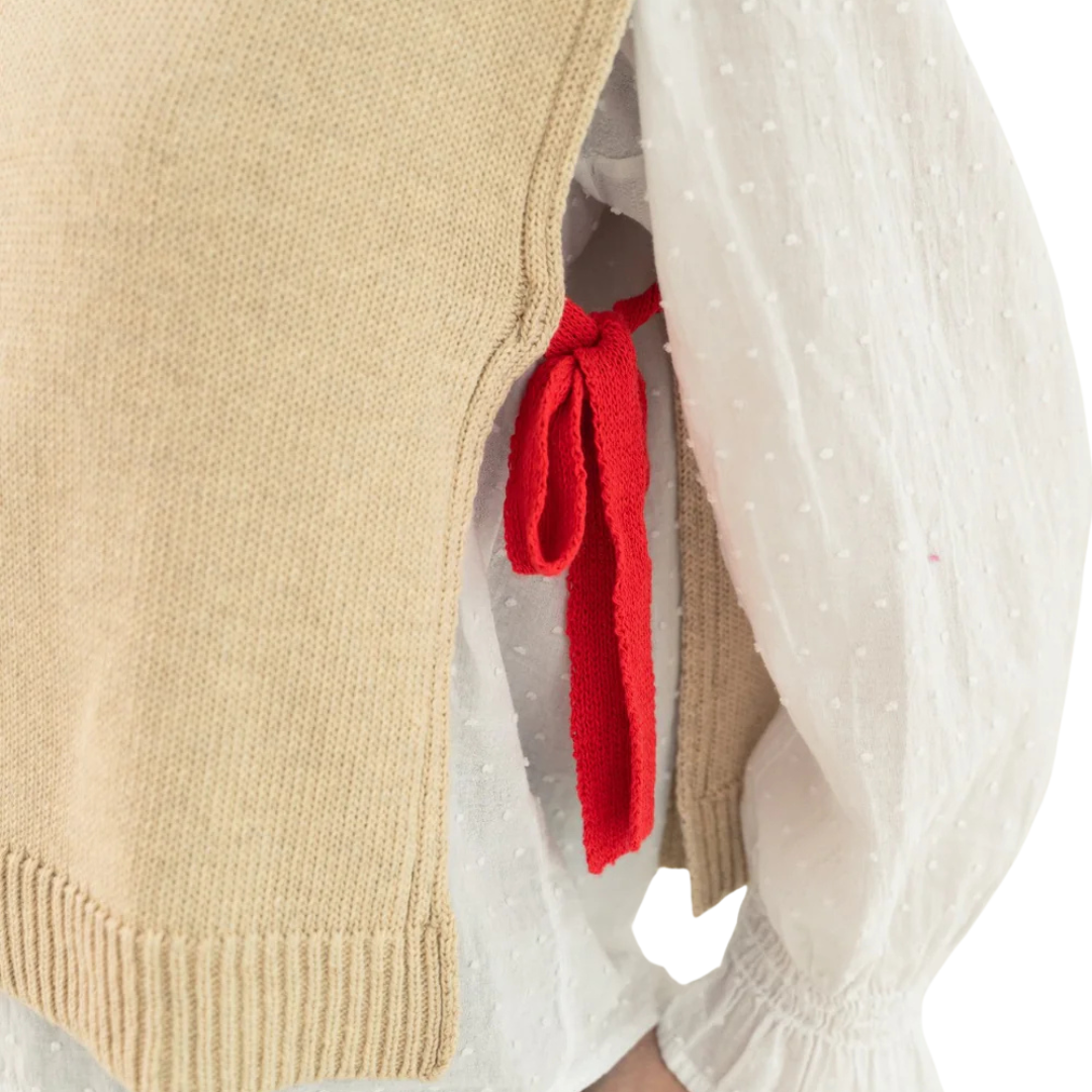 Julieta Weste - "Beige/Rot"