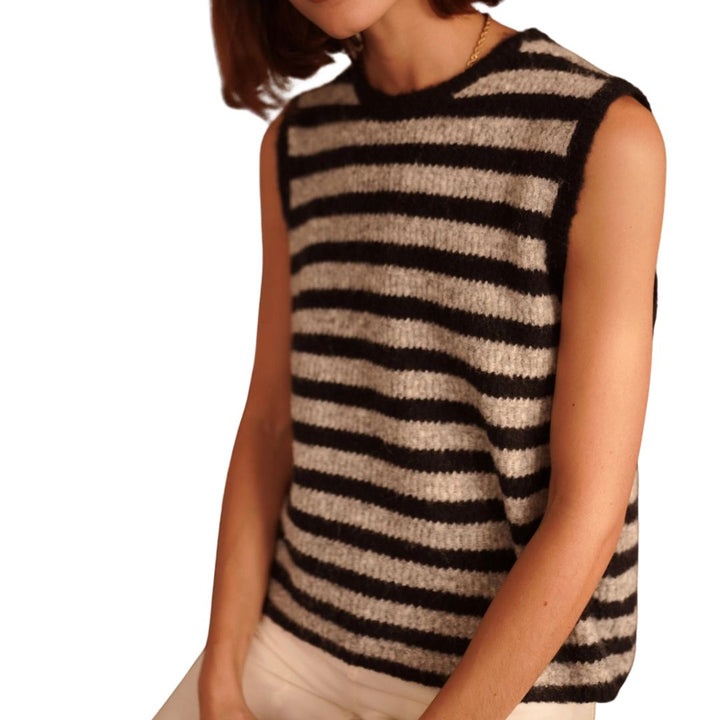 Gestreiftes Stricktop mit offenem Rücken