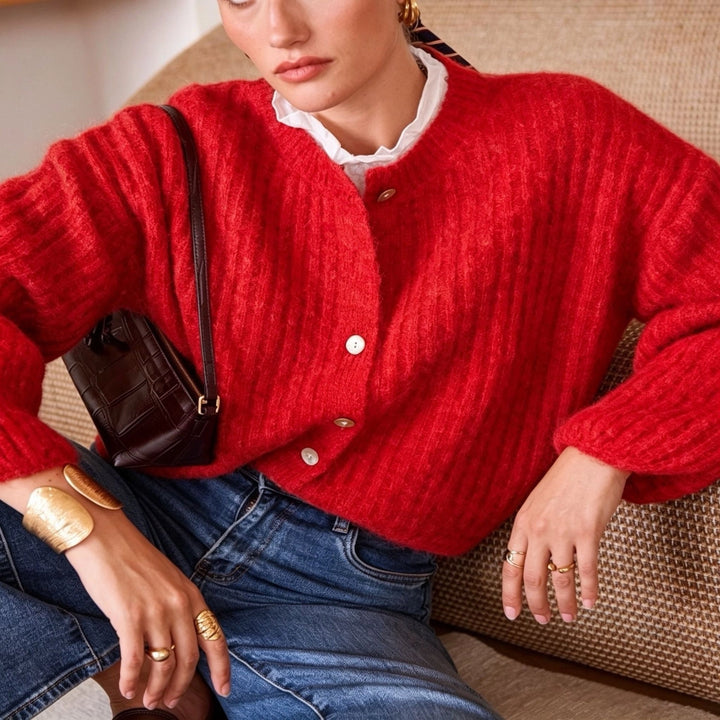 Strickjacke mit Ballonärmeln