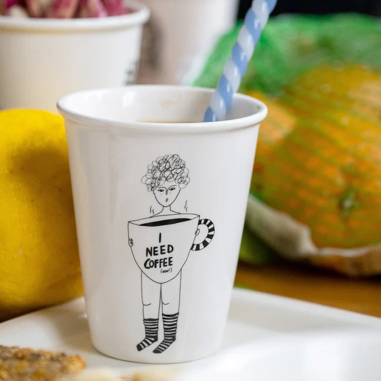 Tasse "I need coffee"