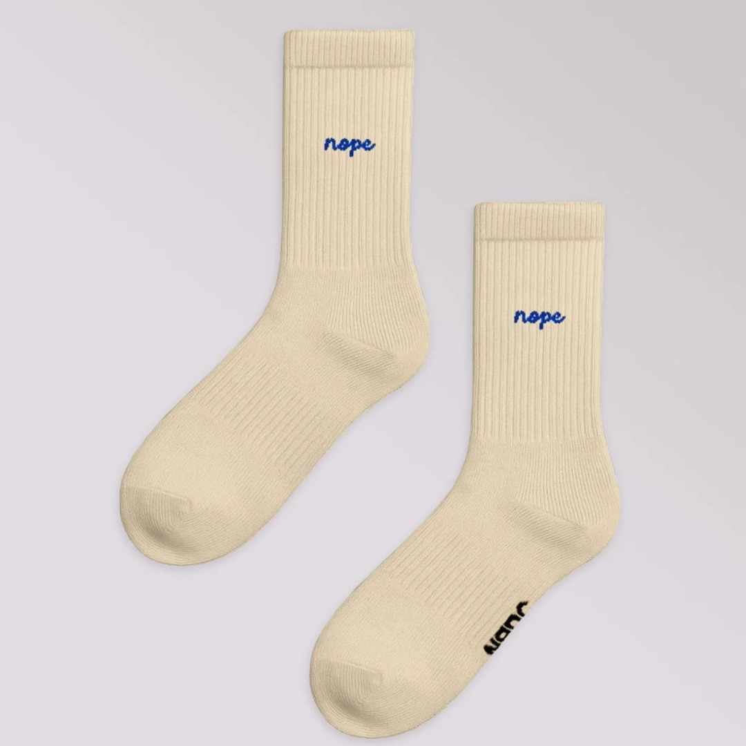 Socken "Nope"