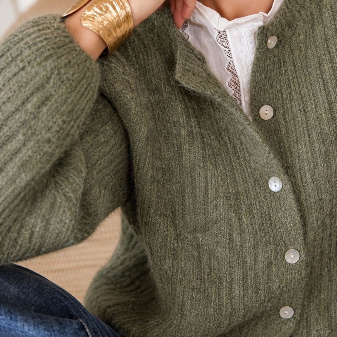 Strickjacke mit Ballonärmeln